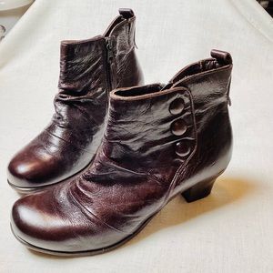 Miz Mooz size 41 REAL LEATHER Booties